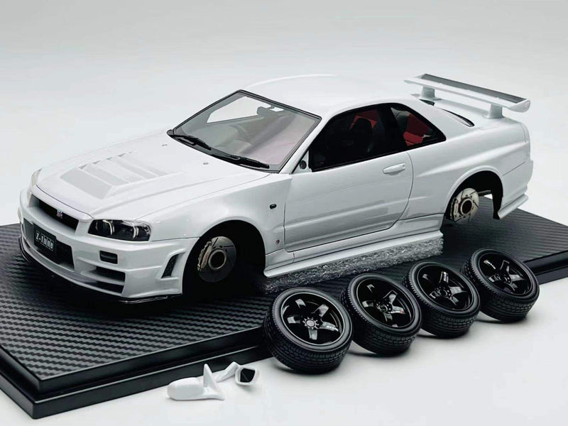 One Model 1:18 Nissan Skyline GT-R (BNR34) Z-Tune in White