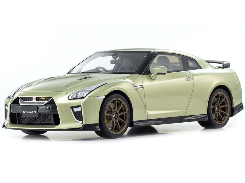 Kyosho 1:18 Nissan GT-R Premium Edition T-Spec in Millennium Jade